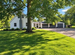 10484 Knowlton Rd, Garrettsville, OH 44231