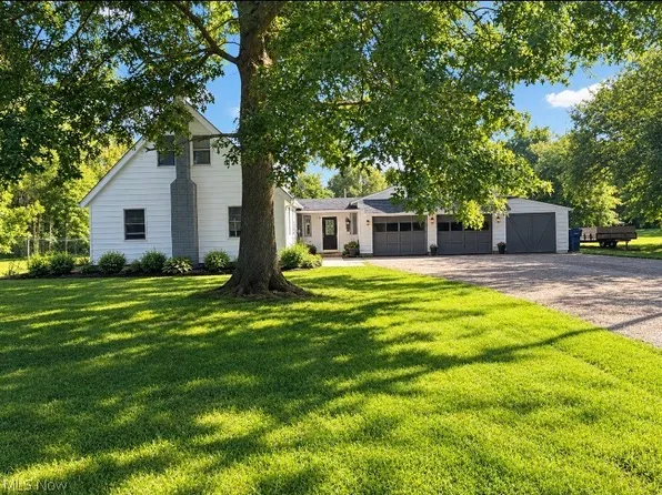 10484 Knowlton Rd, Garrettsville, OH 44231