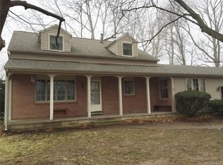 288 Lowden Point Rd, Greece, NY 14612