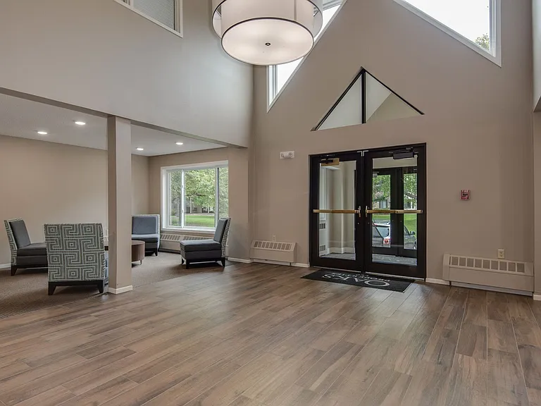 Vernon Oaks Apartments — Photo 31