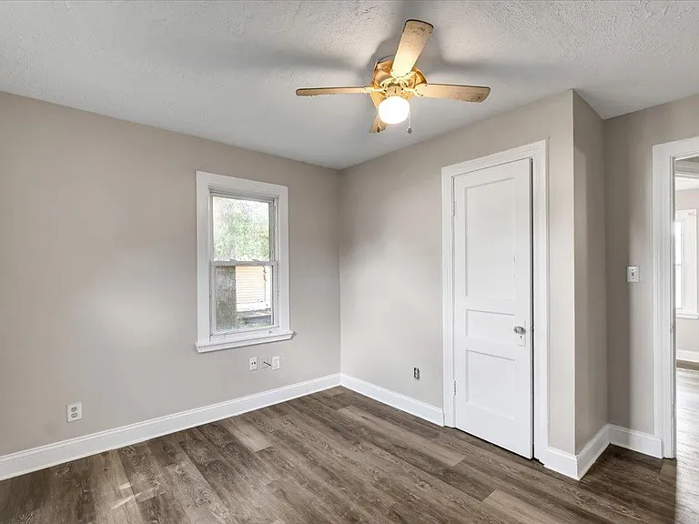 3328 Farnsley Rd — Photo 16