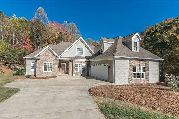 3rd image of 4747 Sterling Ln