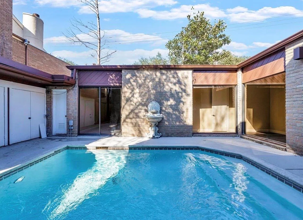 3 bed, 3.5 bath, 4778 sqft, $5,100 — Photo 3