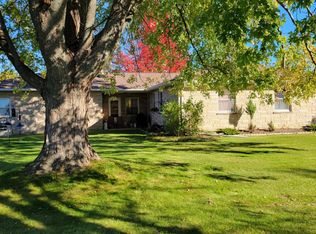 18 Lee Rd, Hartford, WI 53027