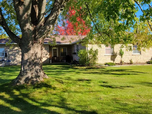 18 Lee ROAD, Hartford, WI 53027