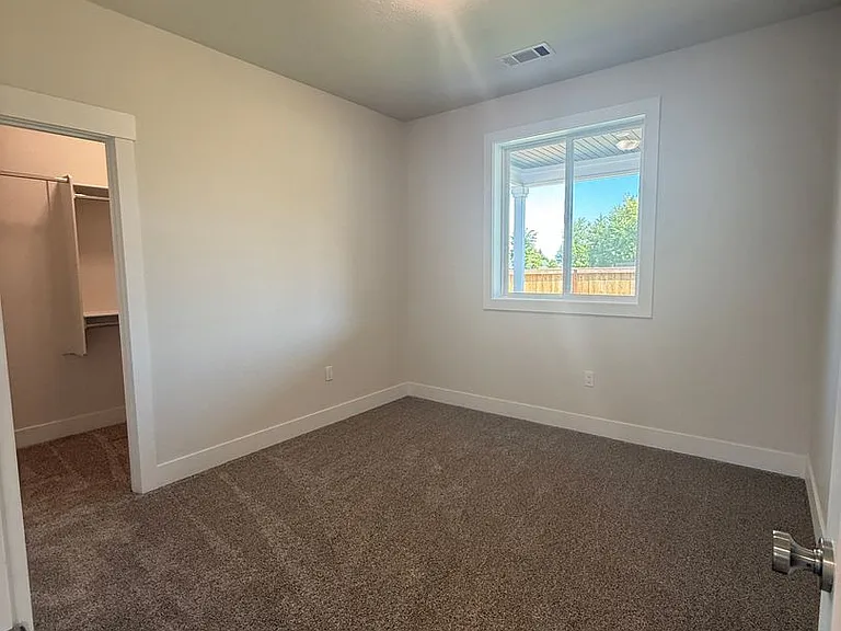 3145 Monaco Ct — Photo 14