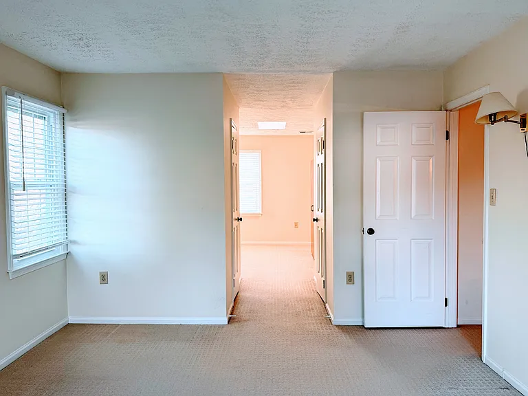 9414 Vernon Dr — Photo 28