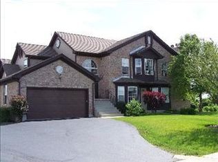 546 Kresswood Dr #D, McHenry, IL 60050