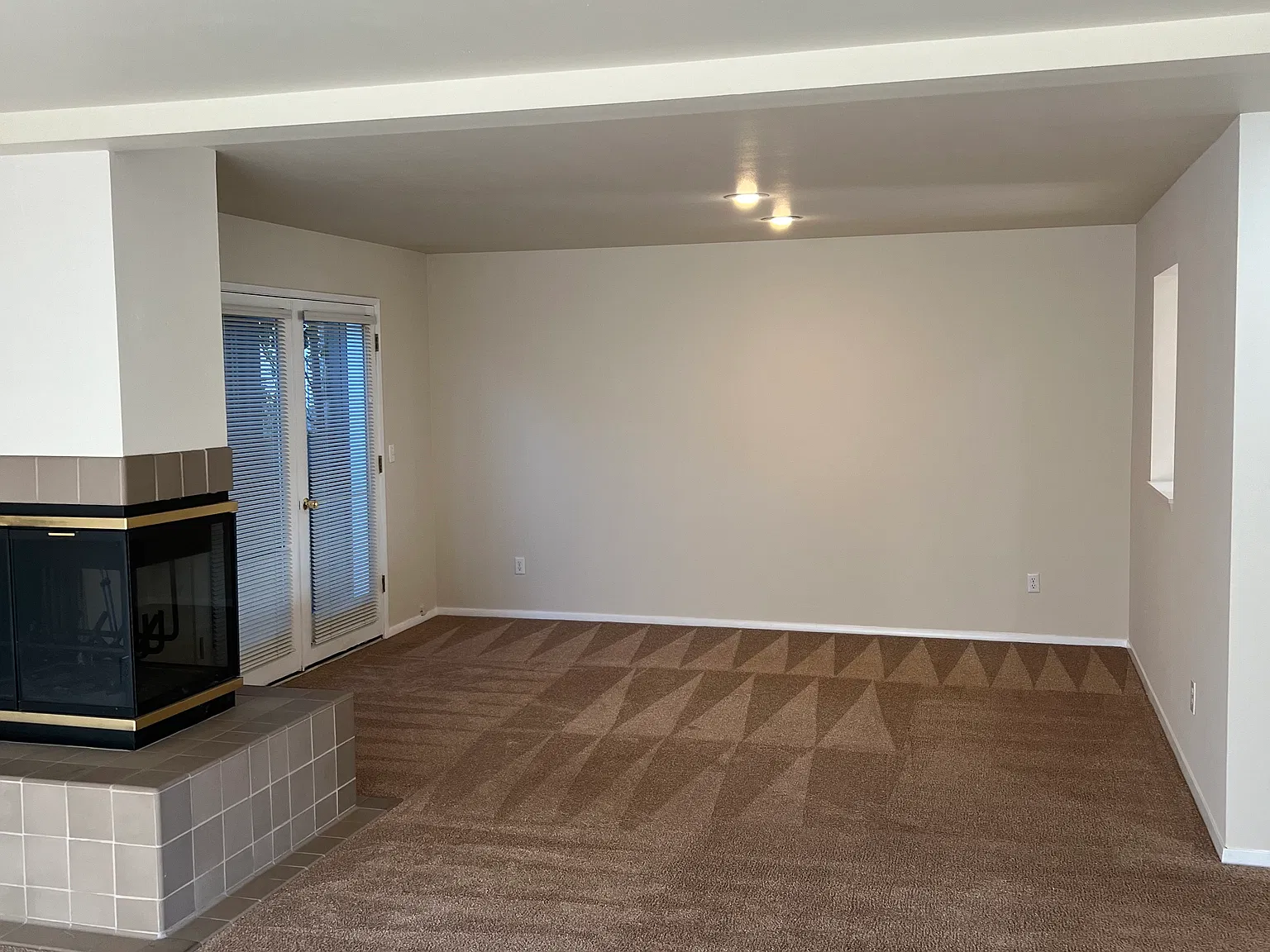 3 bed, 2.5 bath, 1768 sqft, $2,300 — Photo 4