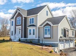 172 Old Pasture Rd, Dracut, MA 01826