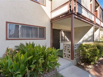 350 E Desert Inn Rd UNIT H109, Las Vegas, NV, 89109