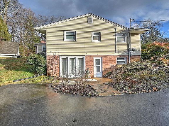 5th image of 536 Dogwood Dr