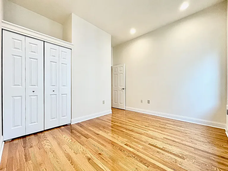 129 E 90th St #5W — Photo 12