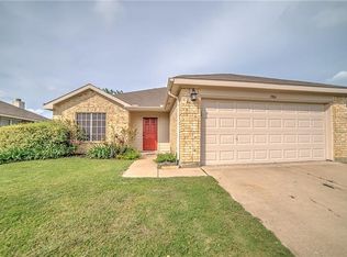 1004 Rock Springs Dr, Burleson, TX 76028