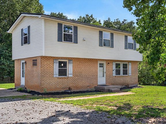 3rd image of 444 Appleton Dr