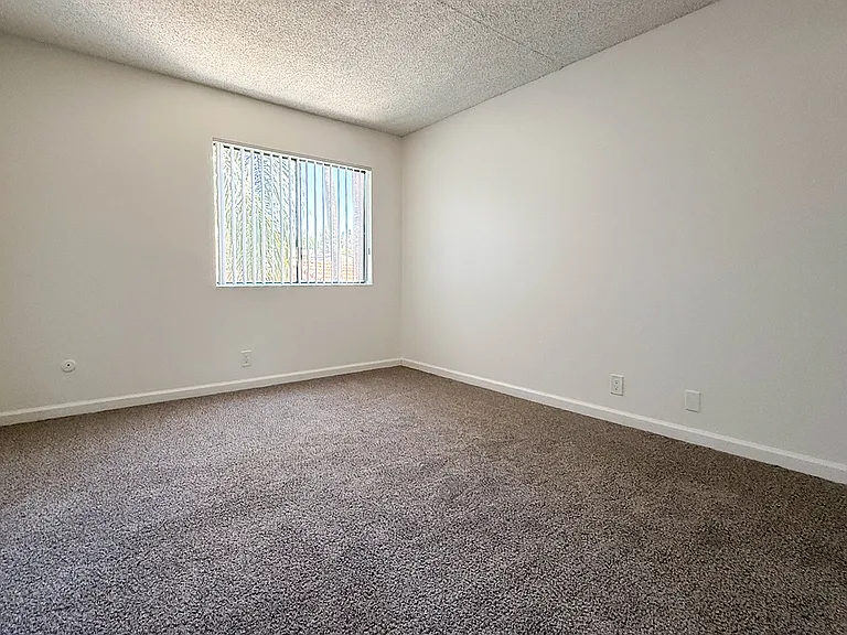 Casa Verde at Canyon Crest Apartments — Photo 6