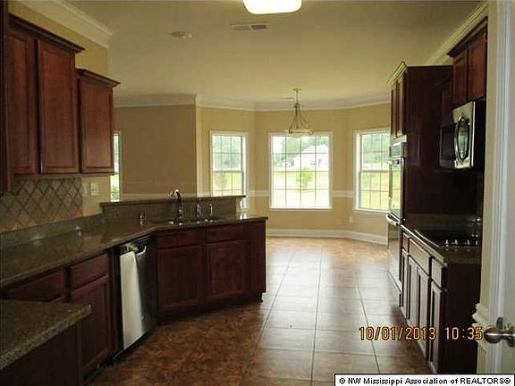 3rd image of 4499 Shinault Ln