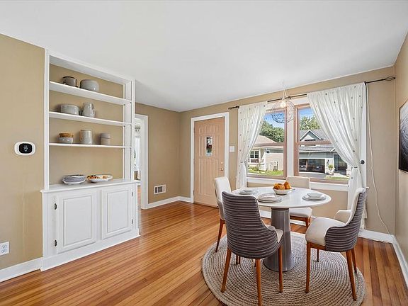 5th image of 25 Mosedale St