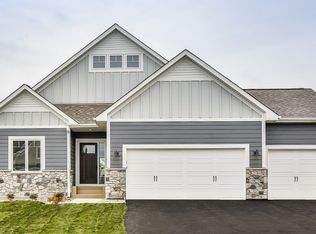 9765 8th St N, Lake Elmo, MN 55042