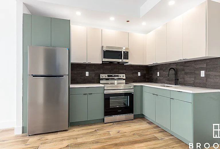 2258 Fulton St #806 — Photo 4