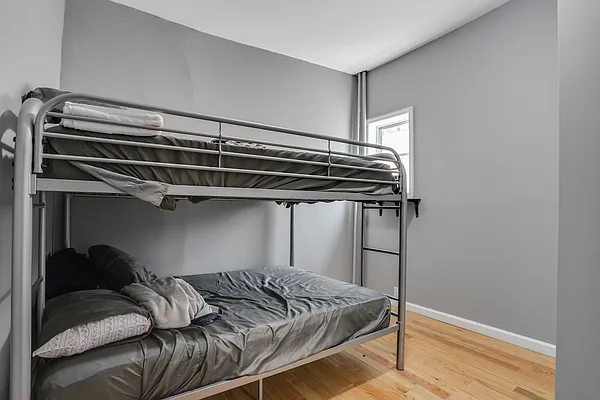 Rented by Avenues Real Estate | media 25