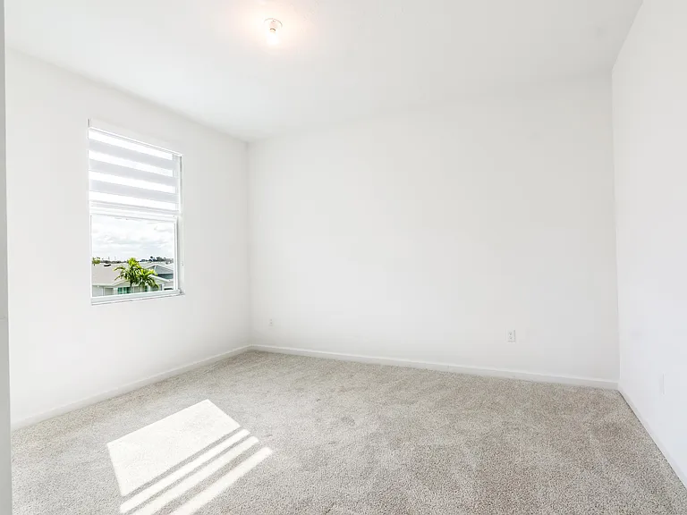 10638 SW Hensley St — Photo 36