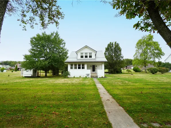 414 Everson Valley Rd, Everson, PA 15631