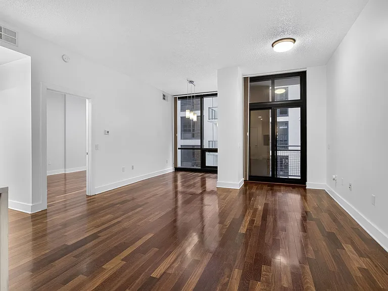 159 2nd St #304 — Photo 14
