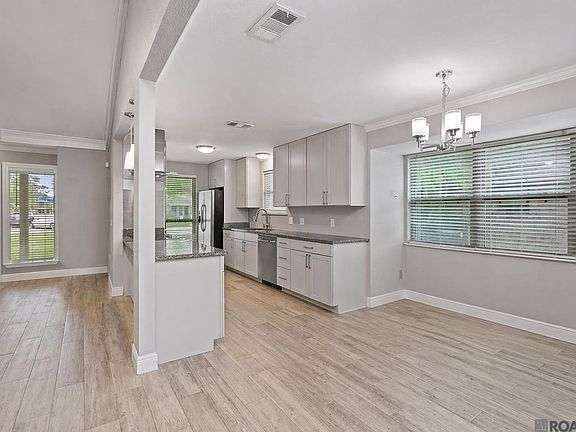 3rd image of 15616 Council Ave