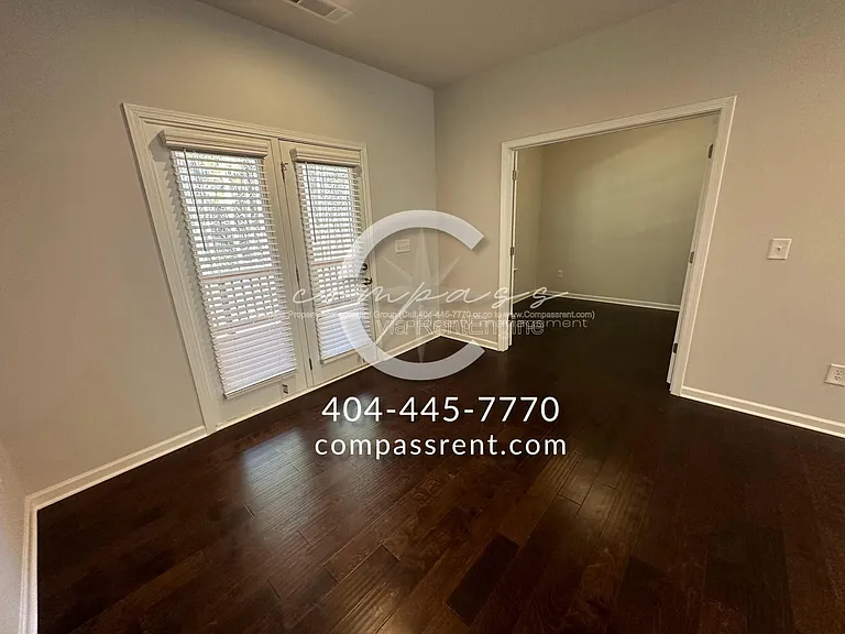 3523 Hedgeway Ln NW — Photo 7