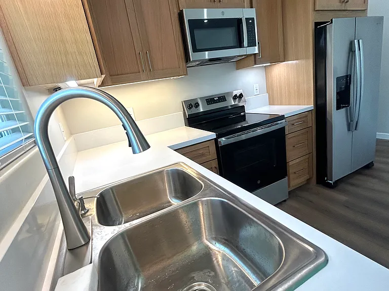 238 N Drexel Ave — Photo 6
