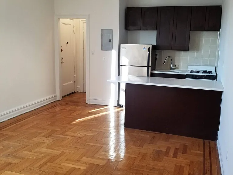 3026 Brighton 14th St #6E — Photo 4