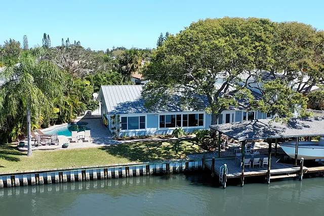 160 feet of water frontage
