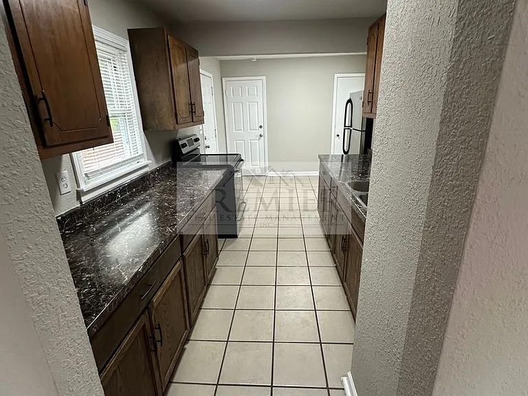 5709 Bales Ave — Photo 8
