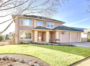 3002 SW Phyllis Dr, Gresham, OR 97080