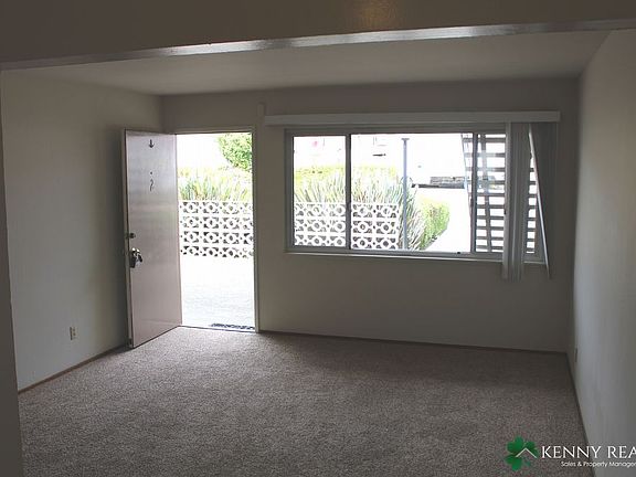 4th image of 105 Alta Loma Dr APT 2