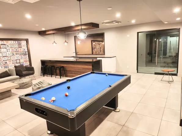 1627 Pacific Street image 1 of 35