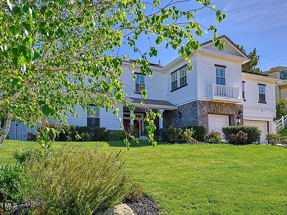 3rd image of 15257 Saddleback Rd