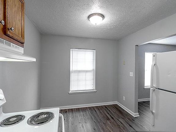 5th image of 8508 Standing Oak Dr