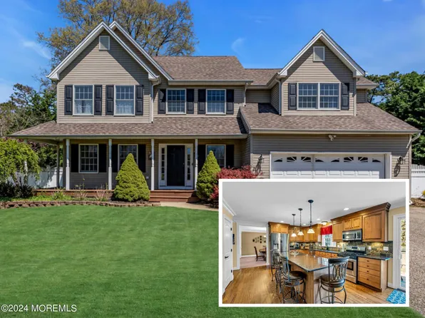 71 Pelican Drive, Bayville, NJ 08721