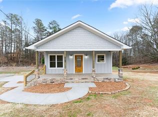 4147 Perry Dr, Gainesville, GA 30506