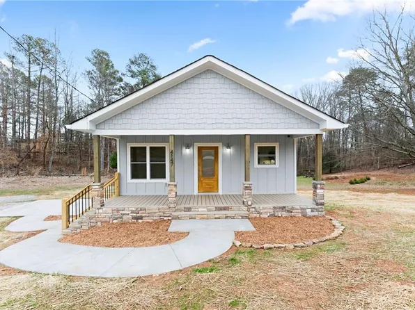 4147 Perry Dr, Gainesville, GA 30506