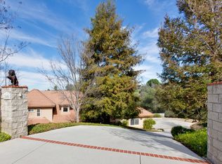2401 Oak Canyon Pl, Escondido, CA 92025