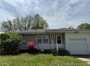 1621 Oxford Ln, Muskogee, OK 74403