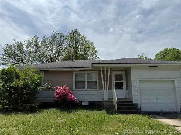 1621 Oxford Ln, Muskogee, OK 74403