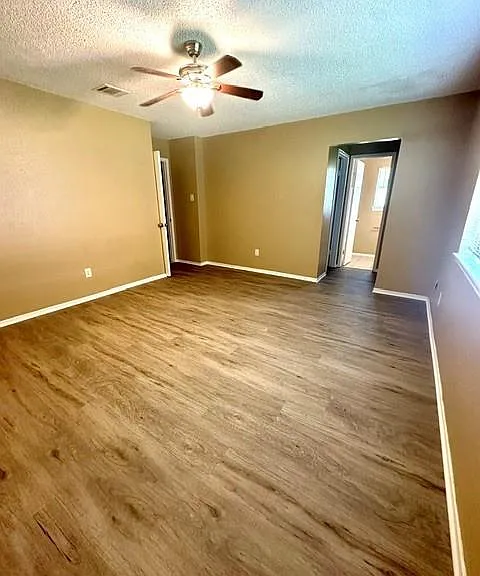12210 Roandale Dr — Photo 14