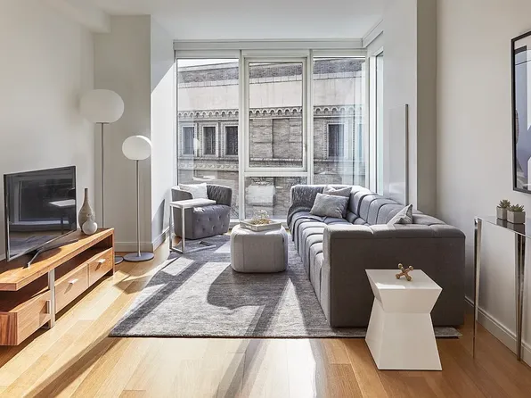 625 W 57th St, New York, NY