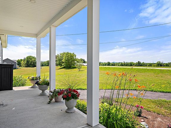 5th image of 879 Blackstream Road