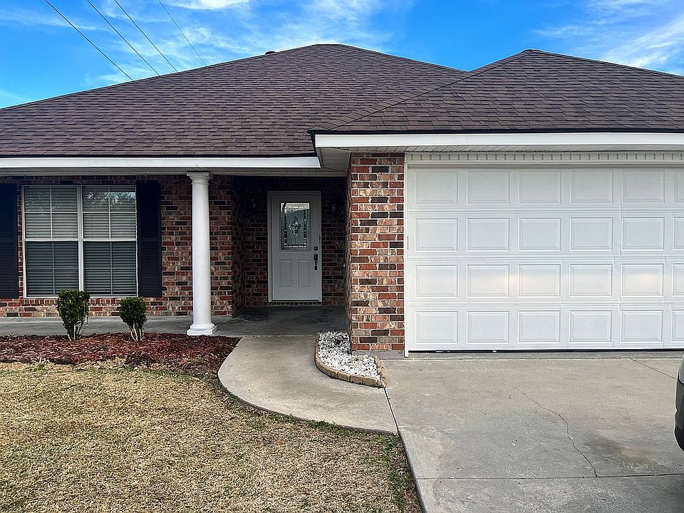 1st image of 315 Windward Dr
