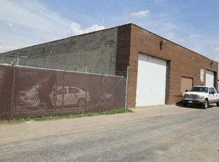 1115 Bluff St, Waterloo, IA 50702